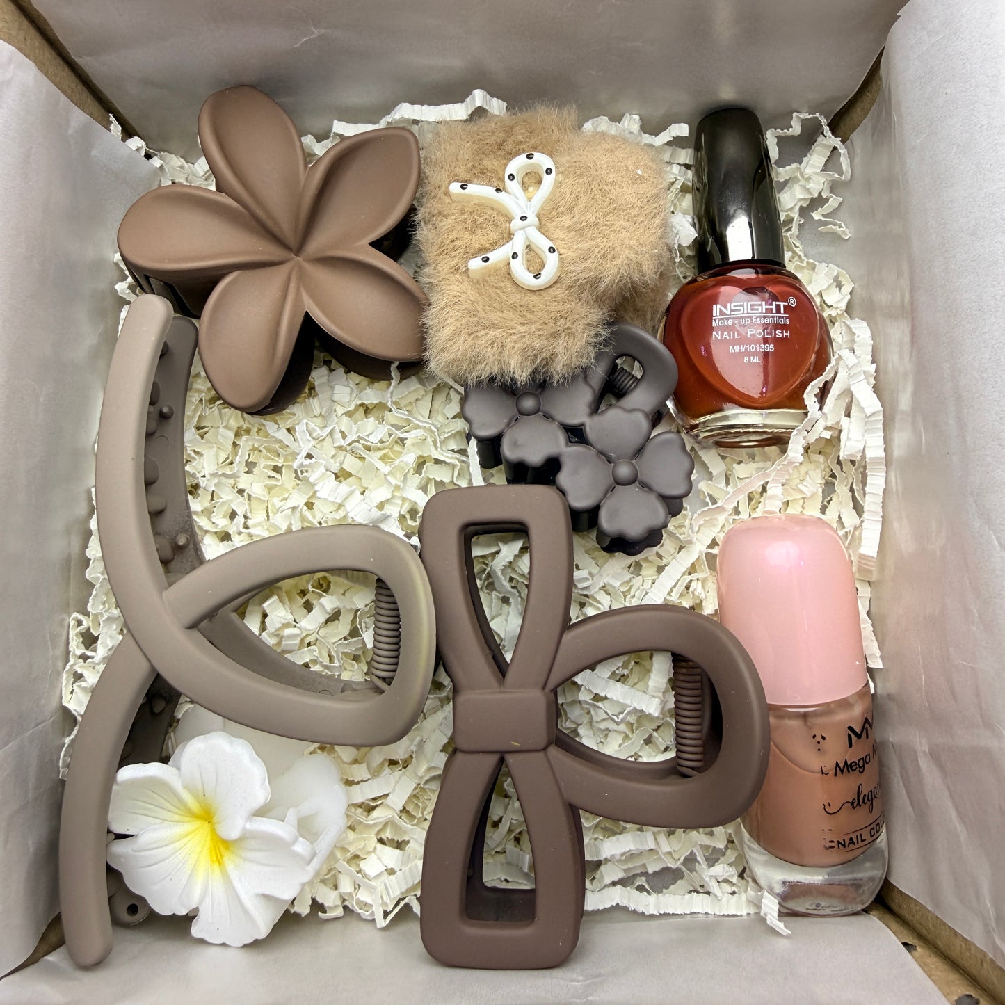 Premium Hair Clutch & Nail Polish Combo Gift Set | Trendy Floral Hair Accessories Collection