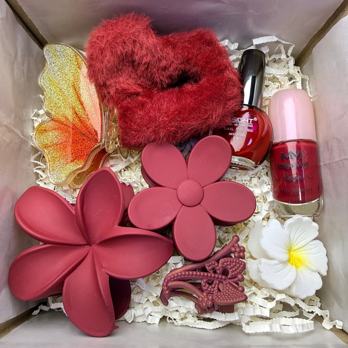 Premium Hair Clutch & Nail Polish Combo Gift Set | Trendy Floral Hair Accessories Collection