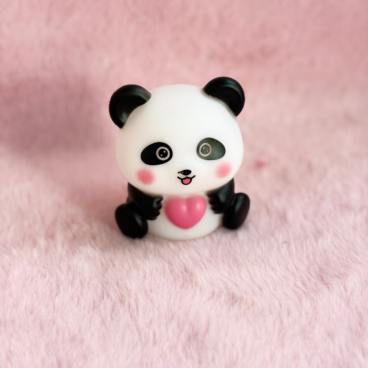 Cute Panda Heart LED Night Lamp – Warm White Light 🐼💖