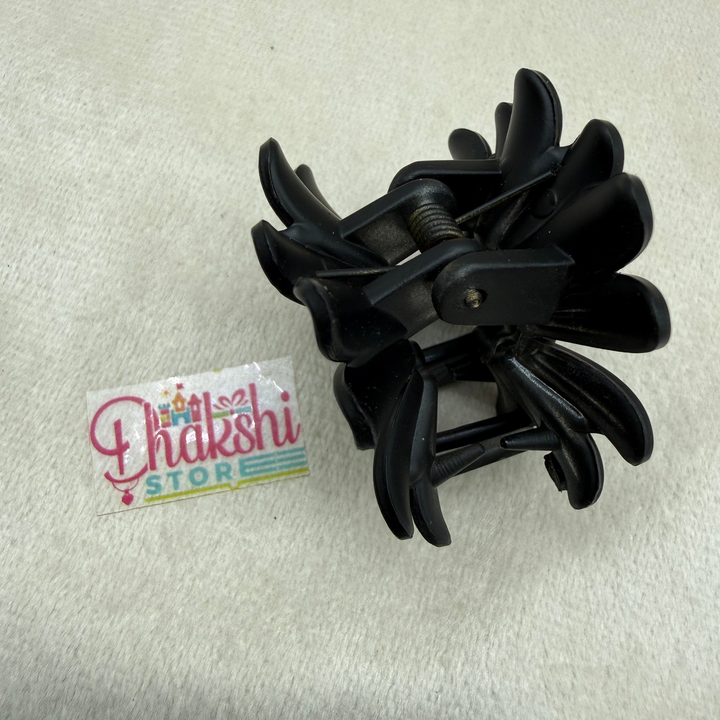 Matte Flower Hair Claw Clip – Daisy Design (Multiple Colors)