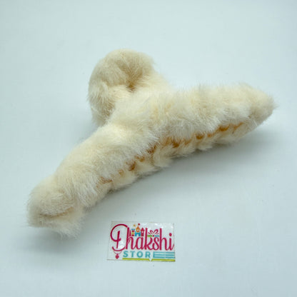 Fluffy Fur Hair Claw Clip – Soft Plush Hair Accessory